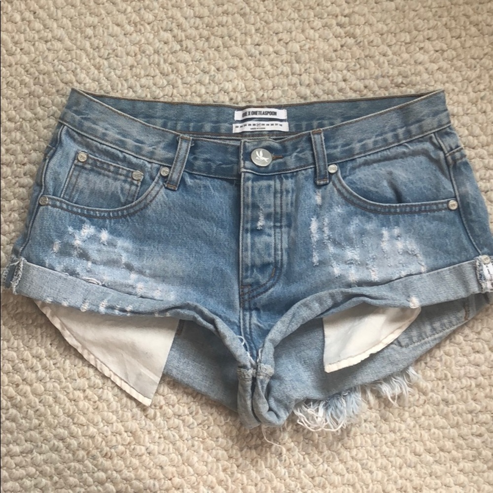 One teaspoon light wash bandit shorts size 27